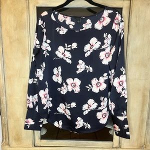 EUC Navy Ann Taylor Button-Sleeve Blouse, Size Small